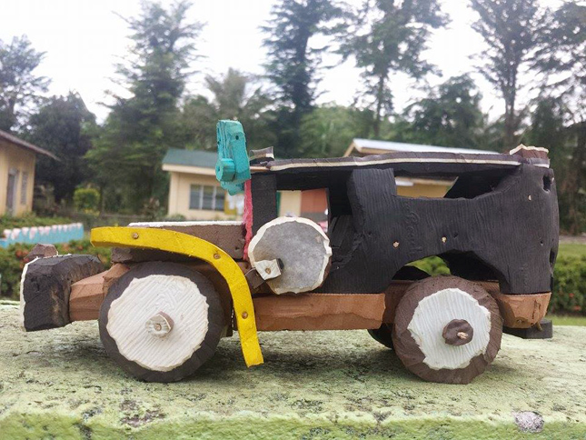 11-year-old Jupel’s toy vehicles from discarded flip-flops
