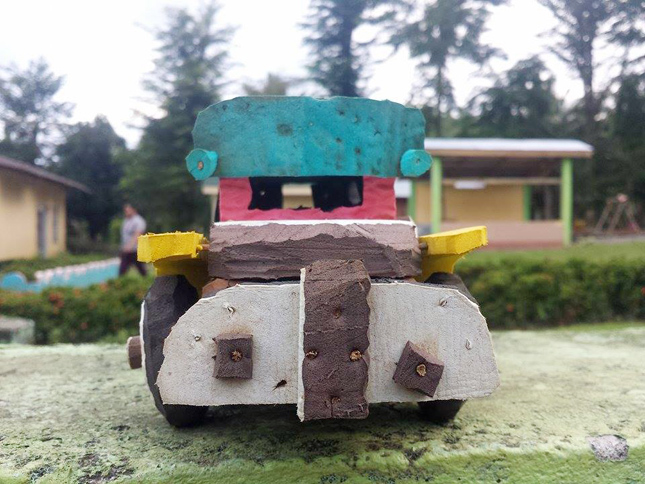 11-year-old Jupel’s toy vehicles from discarded flip-flops