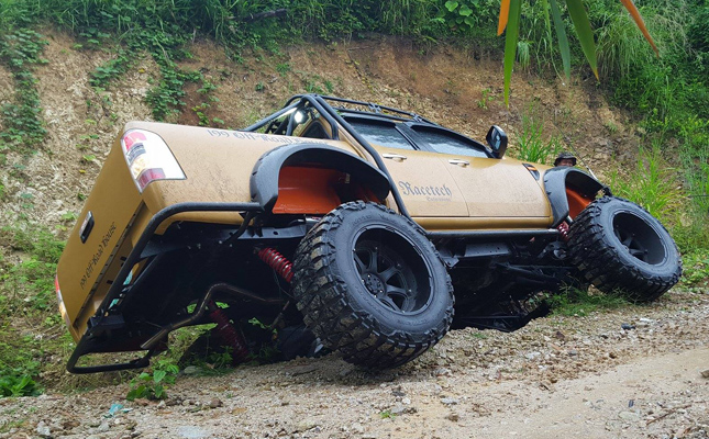 Off-road pickup trucks