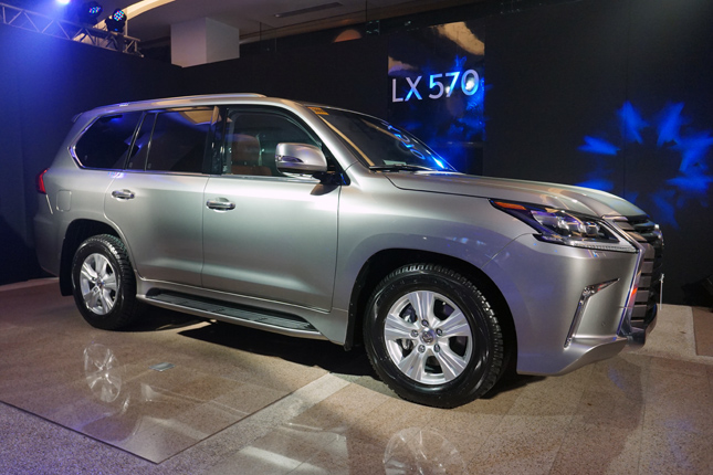 Lexus LX