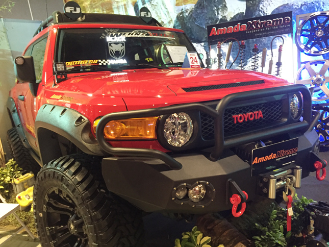 Toyota FJ Cruiser at 2015 Manila Auto Salon