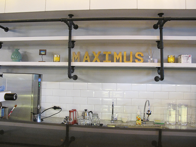Maximus Athlete's Shop Cafe