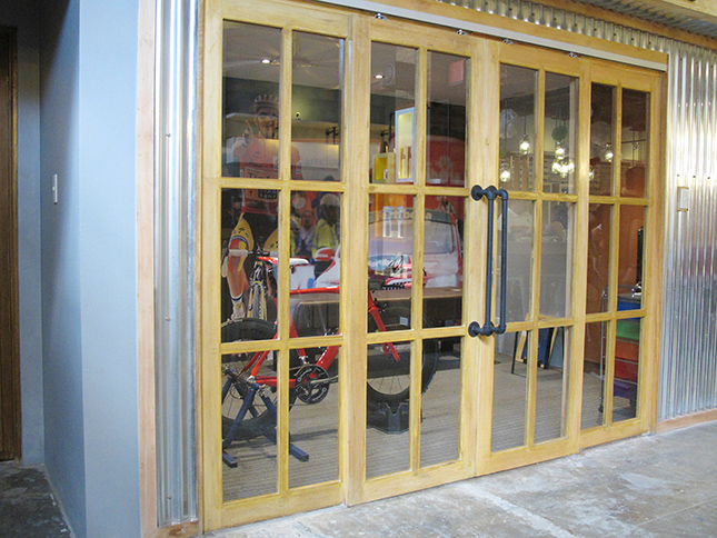 Maximus Athlete's Shop Cafe