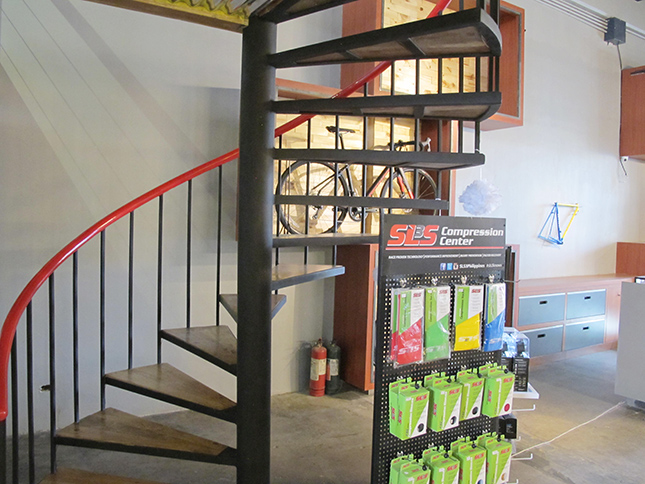 Maximus Athlete's Shop Cafe