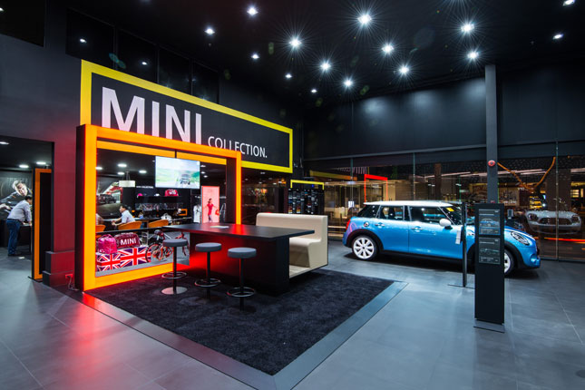 Mini showroom