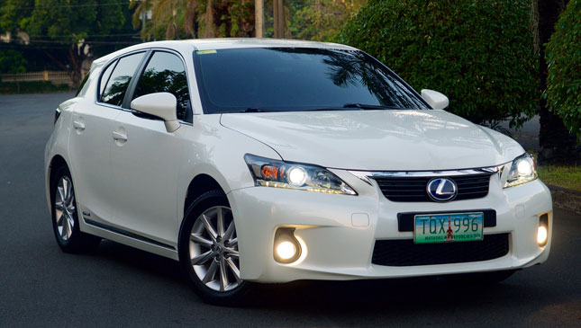 Lexus CT200h