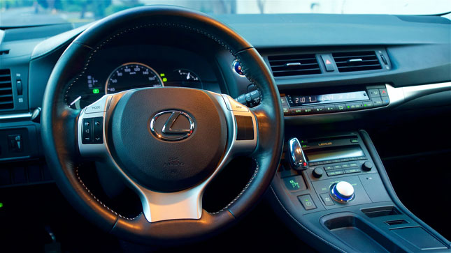 Lexus CT200h