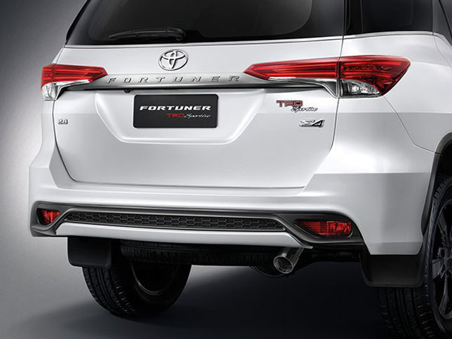 Toyota Fortuner TRD