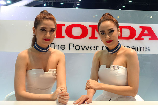 Bangkok International Motor Show girls