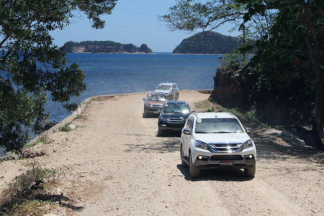 Isuzu MU-X in Palawan