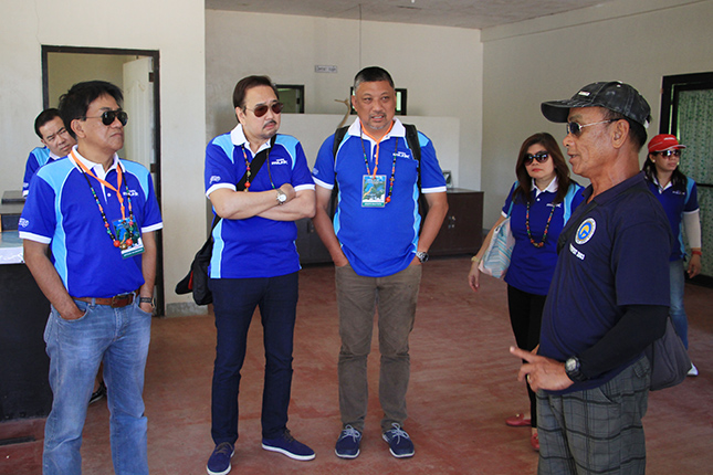 Isuzu MU-X in Palawan