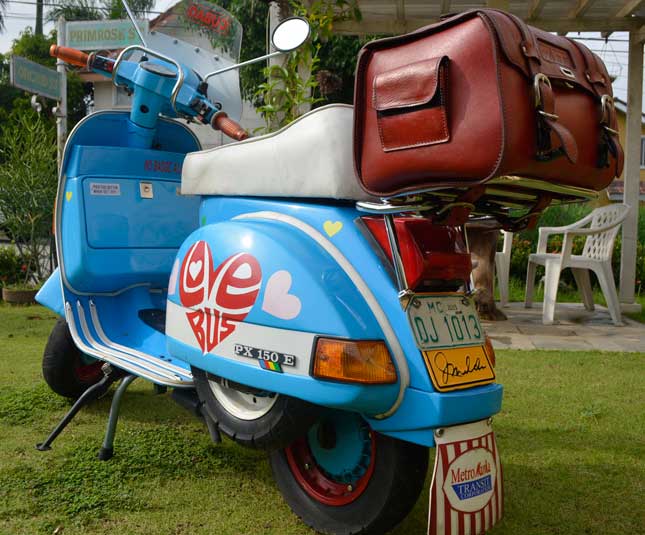 Love Bus Vespa
