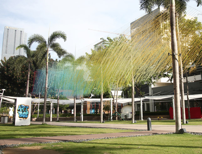 Bonifacio Global City murals